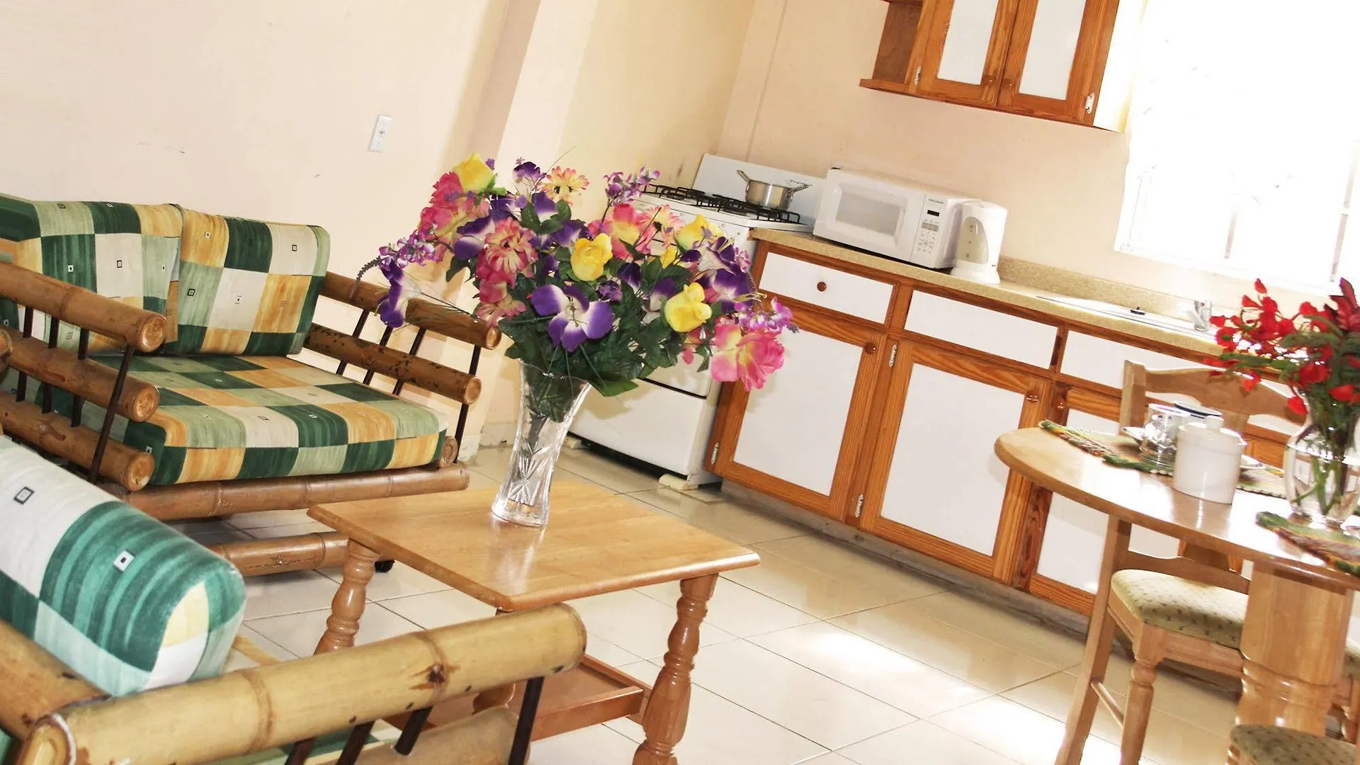 Caribbean Holiday Apartments Jennings 2*,  Antigua/Barbuda