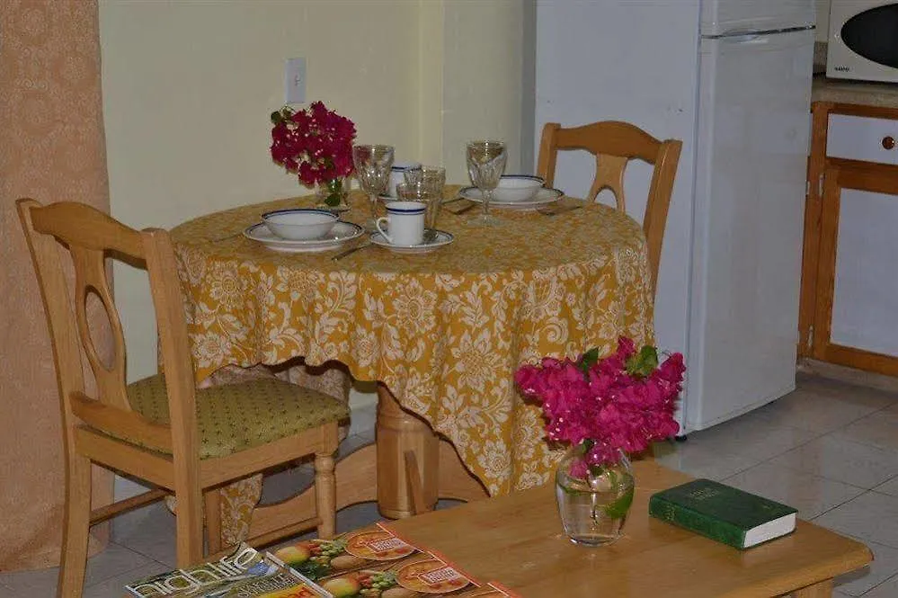 Caribbean Holiday Apartments Jennings Hotel